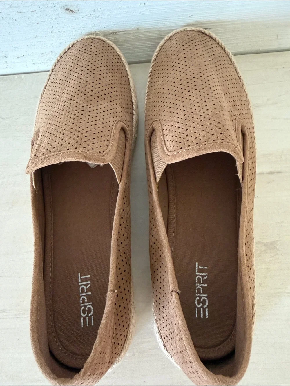 Esprit Nadine Perforated Suede Slip-On Sneaker Women’s 10M Brown NEW